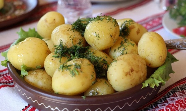 Giật mình với clip soi khoai tây mọc mầm dưới kính hiển vi và 5 lưu ý khi ăn khoai tây để không gây hại sức khỏe-2