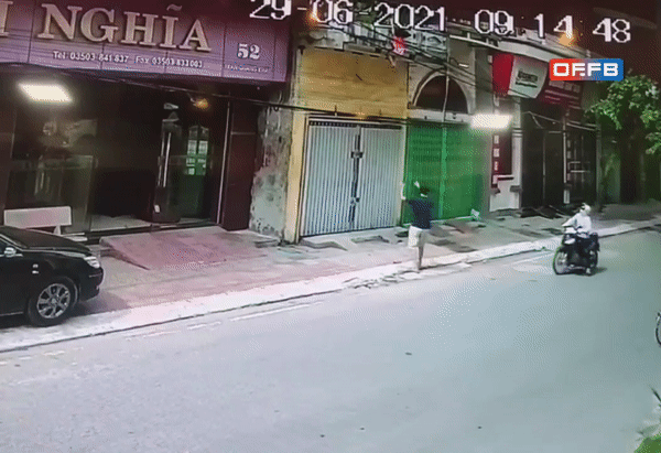 Bé gái 4 tuổi rơi từ lan can tầng 2: Vừa mới ngủ dậy, trong nhà không có ai-1