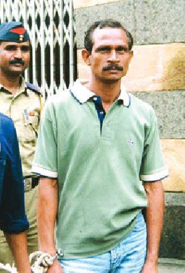 Phiên tòa rùng rợn nhất lịch sử: Xét xử tội phạm chuyên cưỡng hiếp phụ nữ, chưa nhận án phạt bị 200 nạn nhân dùng dao lao vào đâm chết tại chỗ-1