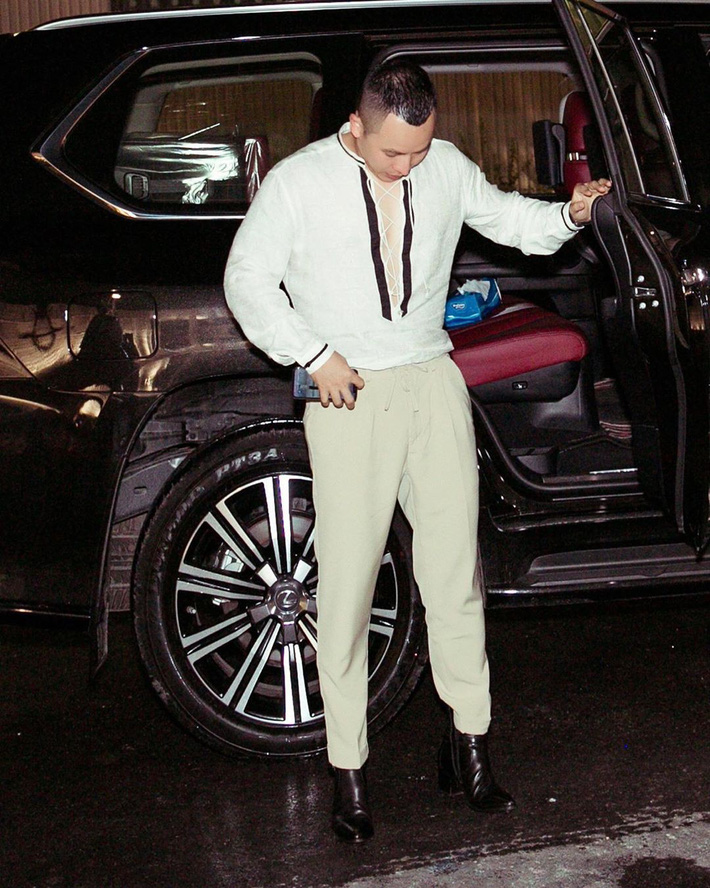 Chủ tịch Vũ Khắc Tiệp vẫn mải miết mặc lại áo cũ từ 3 năm trước, dù vừa xây xong biệt thự 1.800m2-7