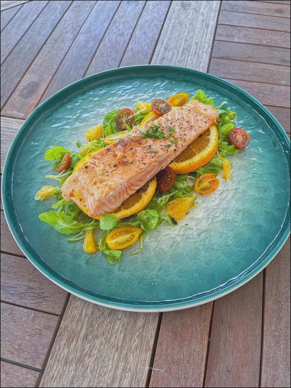 Ở nhà tránh dịch làm đầu bếp, Lan Khuê trổ tài đủ các món Á, Âu, không chỉ ngon mà còn đẹp mắt như ngoài hàng-15