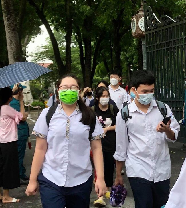 Từ ngày 1 đến 3/7 học sinh Hà Nội xác nhận nhập học trực tuyến vào lớp 10-1