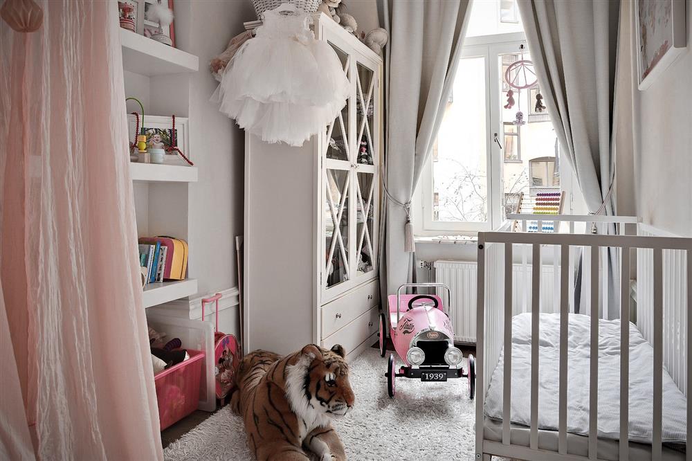 Căn hộ 72m² gây thương nhớ với cách sử dụng màu tương phản đầy ấn tượng-14