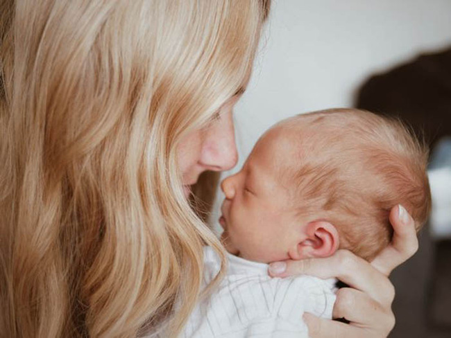 Bà bầu thai trâu” quá ngày dự sinh 3 tuần, thử mọi cách vẫn vô tác dụng nhưng ăn xong 1 quả này thì vỡ ối ngay sau đó-1