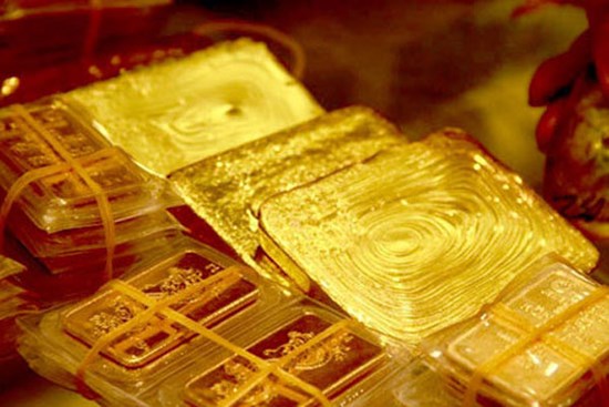 Giá vàng hôm nay 1/7: USD tăng vọt, vàng vẫn đứng ở mức thấp