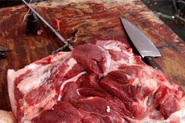 Cua hấp đỏ au, ngọt thịt, không tanh: Nhớ bỏ thêm nguyên liệu này vào nồi-6