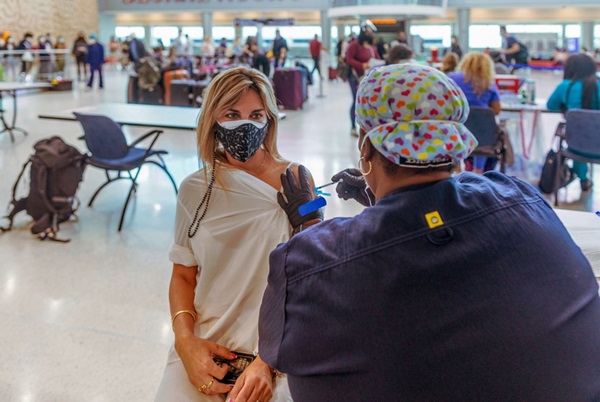 Khẩu trang trở lại ở nước Mỹ-1