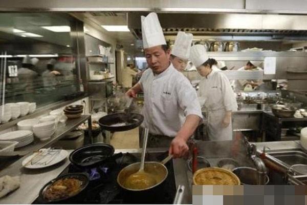 Người đàn ông 51 tuổi có 3 đời vợ đều chết vì ung thư gan, thủ phạm chính là loại thực phẩm quen thuộc trong bếp-2