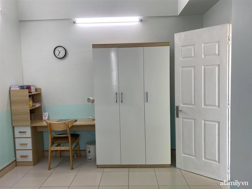 Cặp vợ chồng ở Hà Nội tự tay cải tạo nhà chung cư từ A đến Z chỉ hết 140 triệu, thành quả khiến ai cũng phải khen hết lời-16