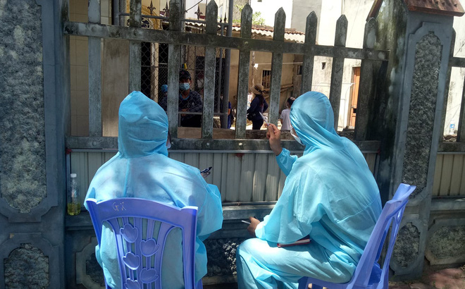 Một thanh niên nghi nhiễm Covid-19 rồi tự khỏi song đã lây bệnh cho chùm 24 người trong xã-1