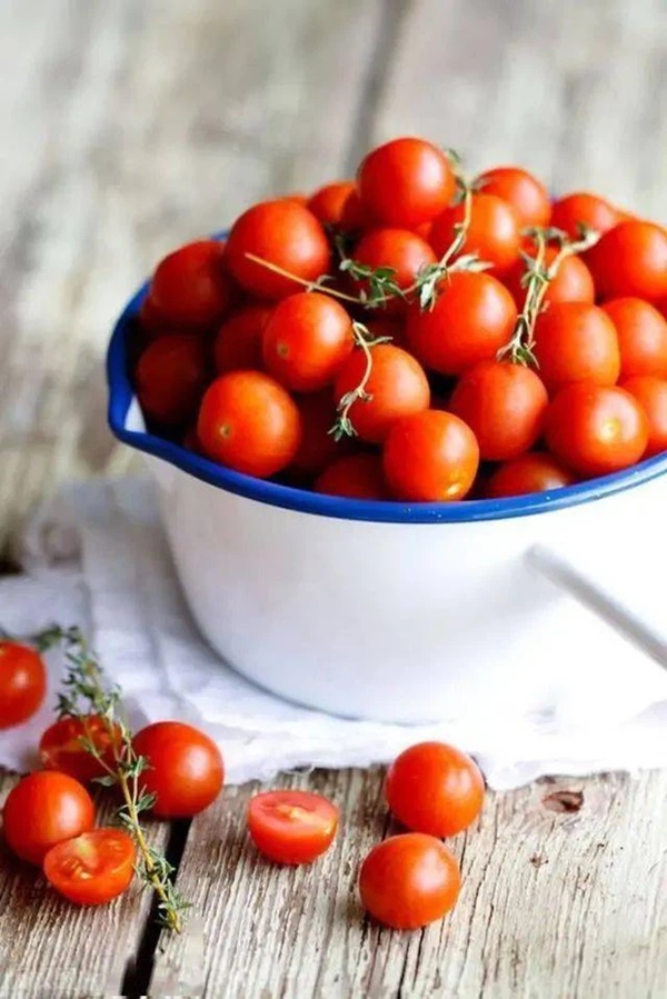 Cà chua giàu chất dinh dưỡng, tốt cho sức khỏe nhưng có 3 nhóm người tuyệt đối đừng nên ăn kẻo rước họa vào thân-1