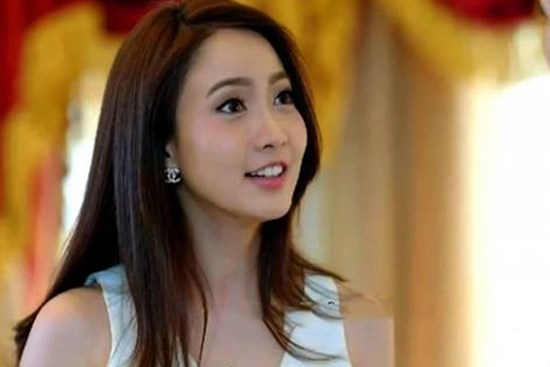 Đi ăn cưới cháu họ thấy người yêu cũng có mặt, cô gái 