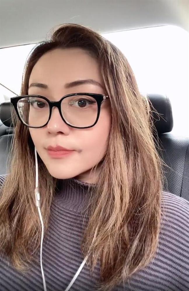 Cuộc sống ngỡ ngàng của Hoà Thân Vương Cương tuổi 73: Gia sản ngàn tỷ, vợ kém 20 tuổi tiêu 3,5 tỷ đồng/tháng-5