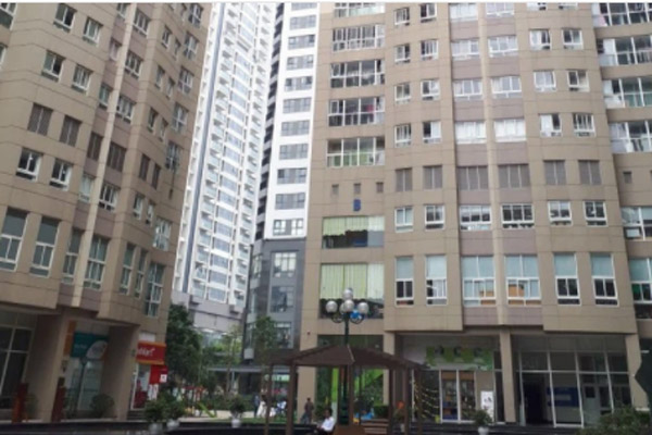 Vụ cháu bé rơi từ tầng 11 chung cư tử vong ở Hà Nội: Gia đình mới chuyển tới khoảng 1 tuần, khi xảy ra vụ việc không ai hay biết-4