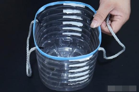 Đừng bán hoặc vứt bỏ những vỏ chai dầu một cách lãng phí. Hãy để chúng ở nhà và tận dụng theo cách này, nó rất có giá trị”-5