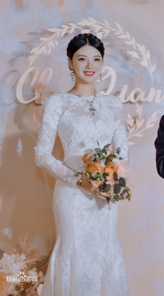 Vợ mất, chồng tỷ phú U70 tuyên bố kiếp sau vẫn là vợ chồng, chưa đầy 2 năm cưới luôn mĩ nhân trẻ,&nbsp;cô dâu tiết lộ gây sốc-7