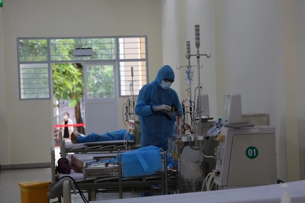 Một số bệnh nhân Covid-19 chuyển nặng nhanh dẫn đến suy hô hấp và tử vong, Sở Y tế TP.HCM ra văn bản khẩn-1