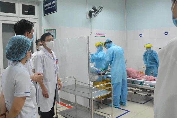 3 nữ bác sỹ Bệnh viện Tâm thần Nghệ An nhiễm SARS-CoV-2 sau 2 lần xét nghiệm âm tính-1