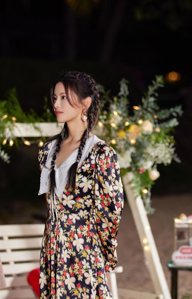 Kỷ lục đụng hàng: Một mẫu váy hoa có tới 6 nàng đẹp diện, Yoona bất ngờ thua một mỹ nhân Hoa ngữ-10