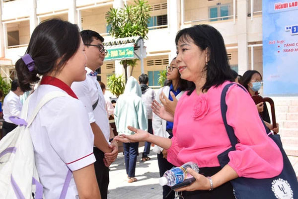 TP HCM: Thí sinh muốn dự thi tốt nghiệp đợt 2 phải chứng minh gì?-2