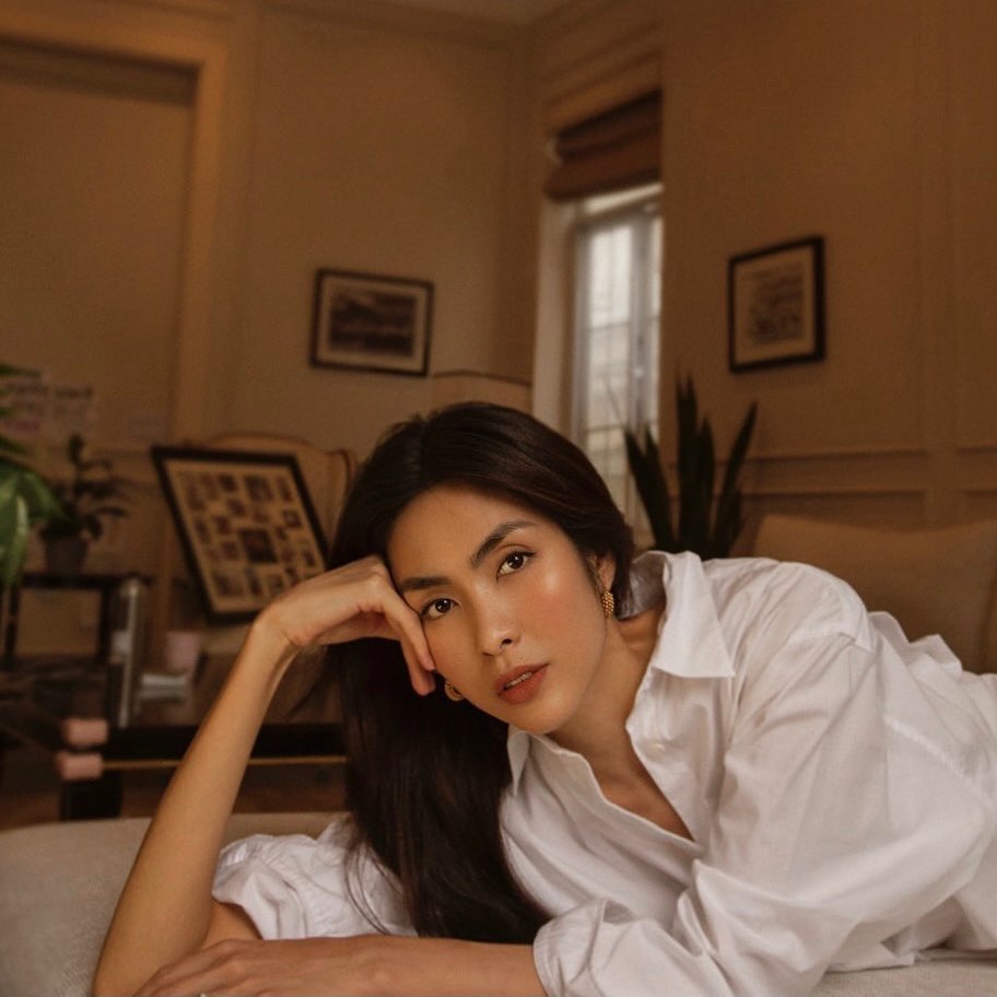 Mỹ nhân U40 diện áo sơ mi trắng: Hà Tăng luôn thanh lịch nhưng so với đàn chị thì lại thành an toàn quá?-4