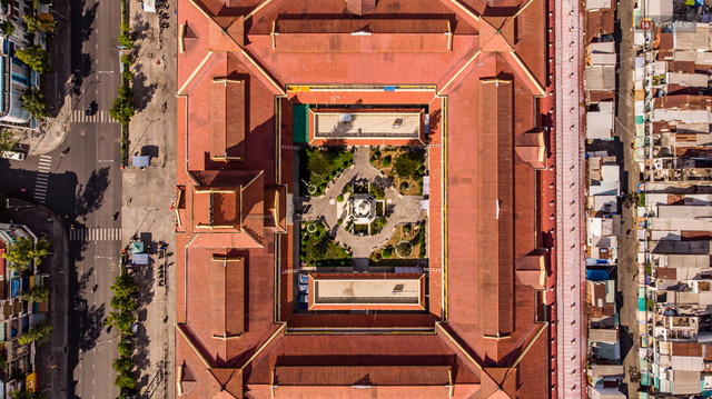 Khung cảnh vắng lặng chưa từng thấy của Chợ Lớn - Sài Gòn-2