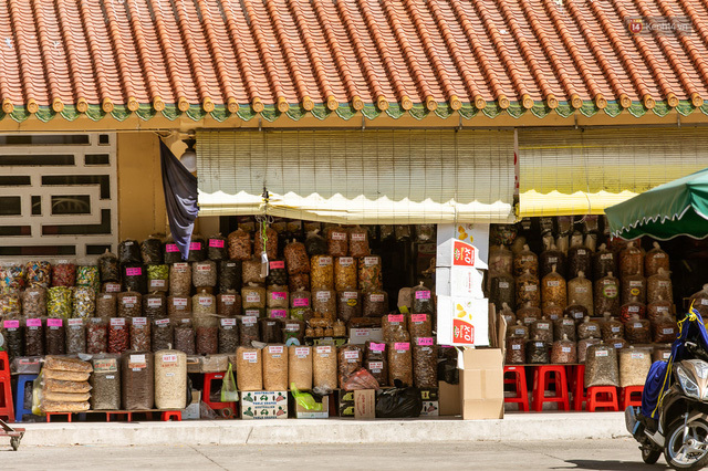 Khung cảnh vắng lặng chưa từng thấy của Chợ Lớn - Sài Gòn-12