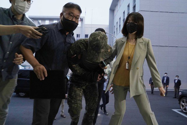 Vụ nữ sĩ quan Hàn Quốc tự tử sau khi bị đồng nghiệp cưỡng bức: Công bố clip hiện trường và lời nói của nạn nhân khi đó khiến dư luận dậy sóng-5