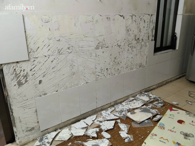 Hà Nội: Mảng tường nhà bất ngờ rơi xuống khiến cháu bé 1 tuổi nhập viện-5