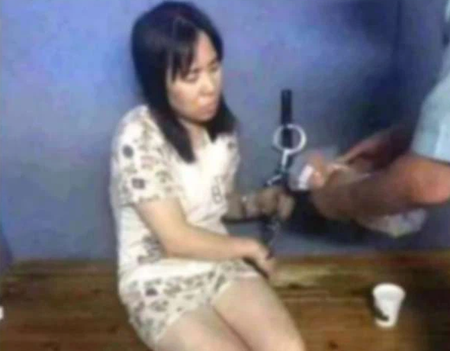 Bảo mẫu thiêu chết 4 mẹ con: Thảm kịch từ một con bạc túng quẫn, chồng nạn nhân bị tố là cặn bã” khi tìm thấy hạnh phúc sau 4 năm để tang-2