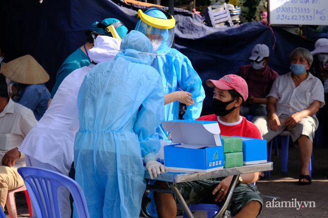 TP.HCM chính thức chi gói 886 tỷ đồng hỗ trợ COVID-19: Lao động nữ đang mang thai được thêm 1 triệu đồng-1