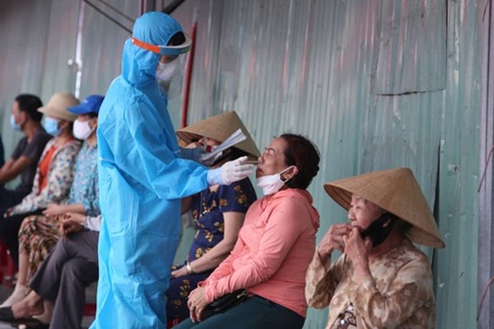 KHẨN: Đà Nẵng tìm người liên quan tài xế xe tải dương tính SARS-CoV-2