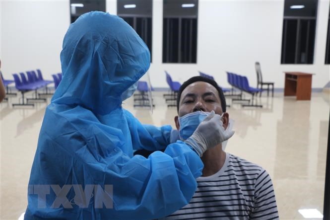 Nghệ An: 42 ca mắc COVID-19 liên quan đến chợ đầu mối thành phố Vinh-1