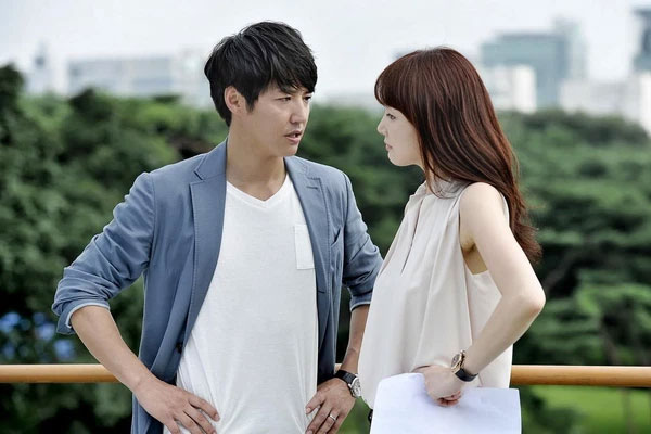 Mất cả buổi để nấu mâm cơm thịnh soạn, nào ngờ chồng liếc nhìn, vứt lại một câu rồi vội vã bỏ đi-2