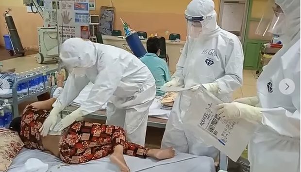 TP.HCM: Đi cấp cứu vì bỏng nước sôi, người phụ nữ phát hiện dương tính SARS-CoV-2-1