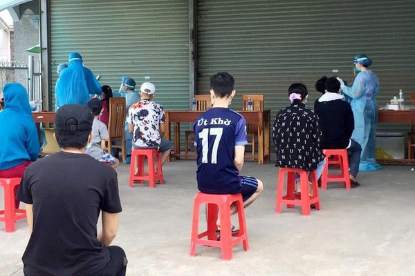 Bình Dương thêm 11 ca dương tính, giãn cách xã hội thành phố Dĩ An-1