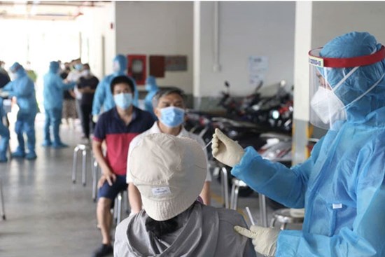 Vượt qua Bắc Giang, vì sao dịch Covid-19 ở TP.HCM lây lan quá nhanh, 