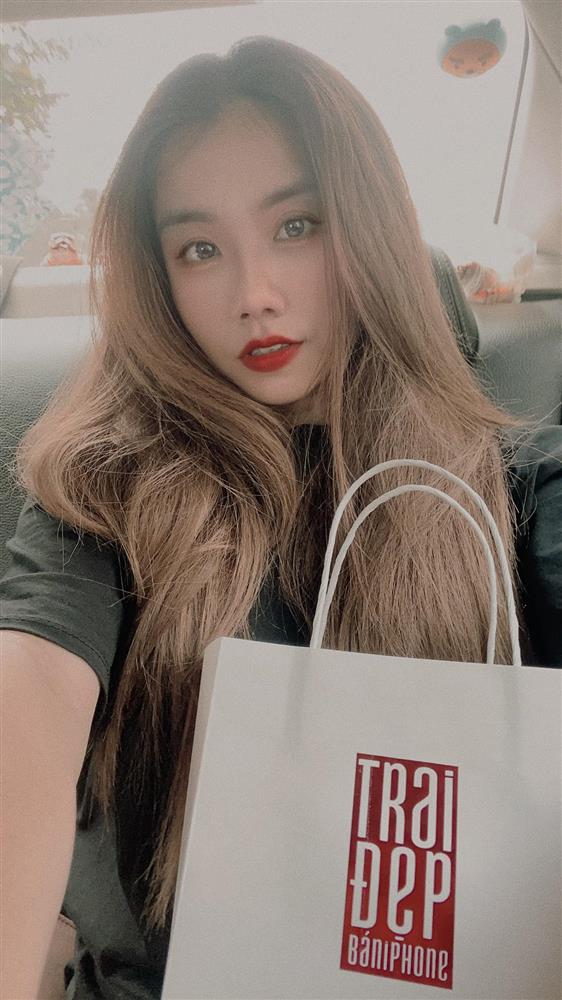 Vợ diễn viên hài nổi tiếng mang thai ăn cả thế giới, trừ chồng, sinh xong chơi lớn để kỷ niệm ngày bắt đầu lại chuyện chăn gối-1