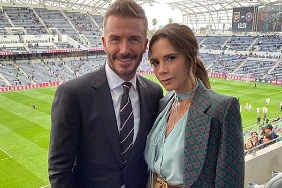 Hôn nhân 22 năm của David Beckham: Chiếc nhẫn cầu hôn gần 2 tỷ và hàng loạt lời tố ngoại tình