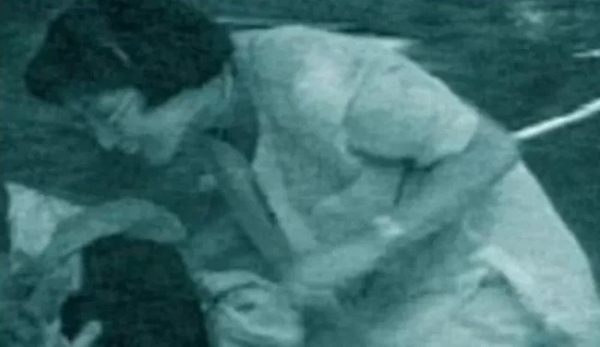 Vụ sập trung tâm thương mại rúng động Hàn Quốc 26 năm trước khiến hơn 500 người chết, ám ảnh nhất là nụ cười của bà dì ác ma-9