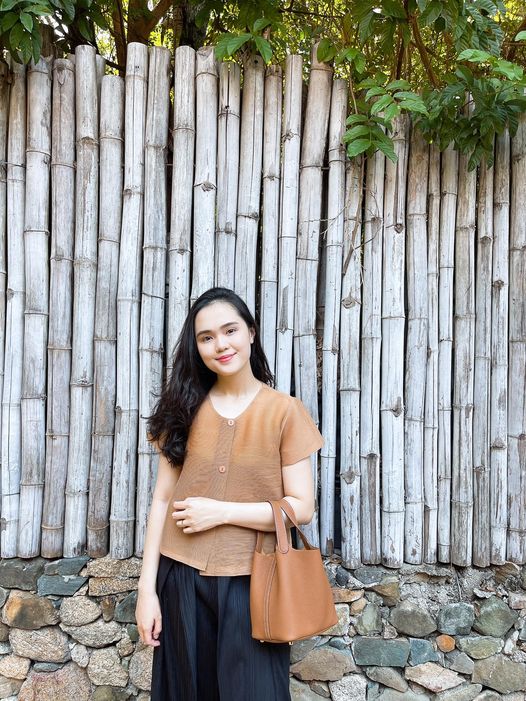 Đi nghỉ dưỡng resort 5 sao với chồng, Quỳnh Anh bất ngờ để lộ vòng 2 lùm lùm” dấy lên nghi vấn đang mang thai!?-5