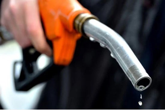 Đi xe máy theo cách này giúp bạn giảm một nửa tiền xăng, nhiều người vẫn chưa biết