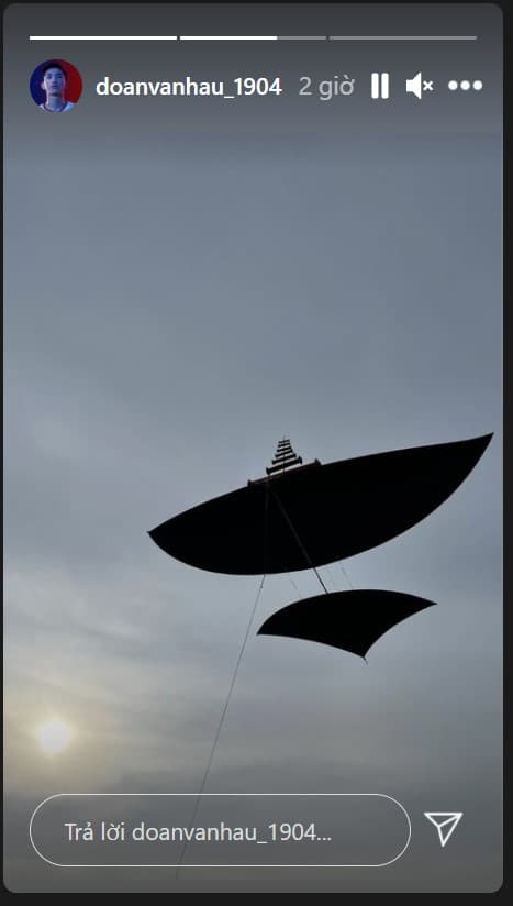 Ở nhà, Đoàn Văn Hậu tận hưởng thú vui như thời trẻ thơ nhưng body mới thực sự gây chú ý-4