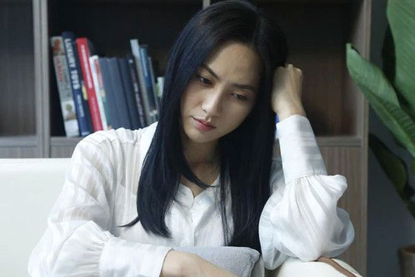 Lấy chồng đẹp trai, tháng nào tôi cũng nhận được tờ đơn ly dị-1