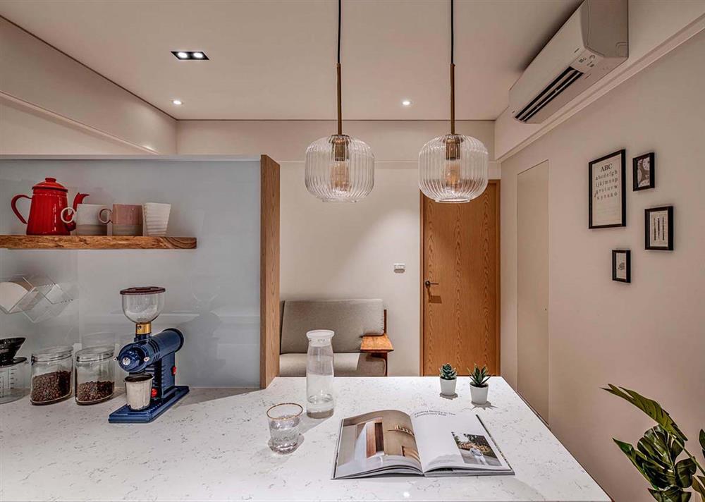 Màn cải tạo đỉnh cao cho căn hộ 45m² ẩm thấp thành không gian đẹp như nhà mẫu dành tặng đôi vợ chồng trẻ-9