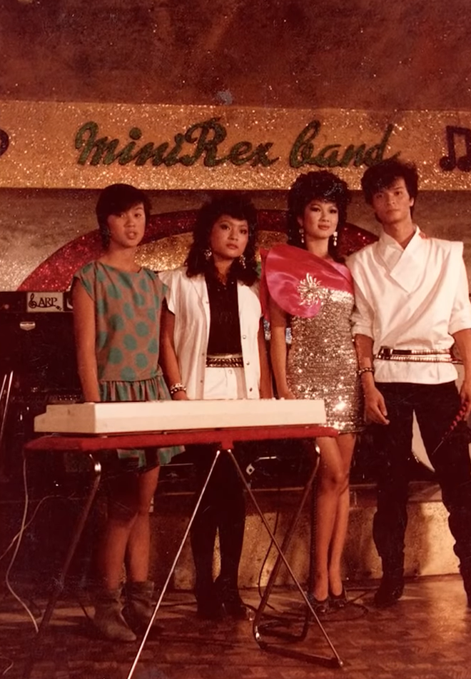 Hé lộ ảnh hiếm của Kim Ngân bên chồng và con trai khi chưa hóa điên khiến nhiều người xót xa-10