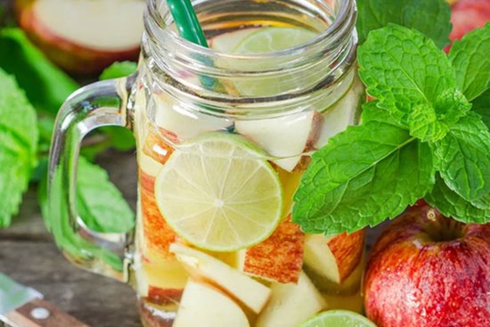 15 phút vào bếp có ngay ly trà detox giúp đẹp da, giữ dáng 