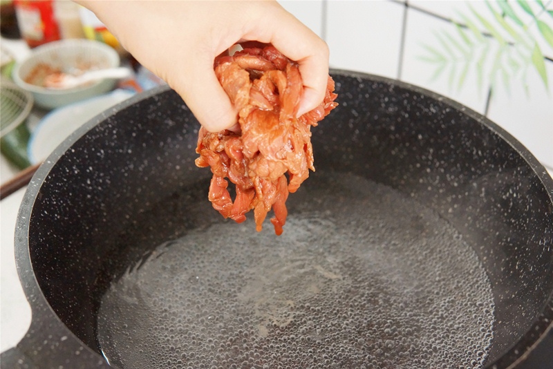 Chỉ mất 15 phút là có ngay món bò trộn mềm ngon xuất sắc cho buổi cơm tối-3