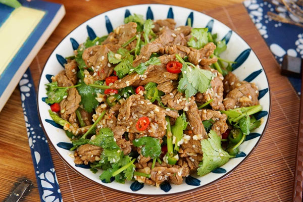 Xào giá đỗ không nên cho trực tiếp vào nồi, làm thêm một bước nữa giá đỗ sẽ giòn và không bị ra nước-6