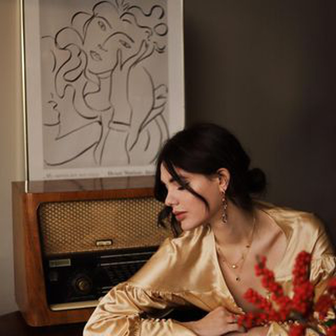 Blogger thời trang Pháp thị phạm cách mix đồ với 3 tông màu dễ thấy, công thức cho vẻ ngoài thanh lịch là đây chứ đâu!-4